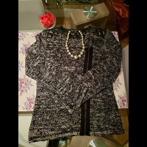 Gorgeous Light Knit "Moto-Styled"Jacket